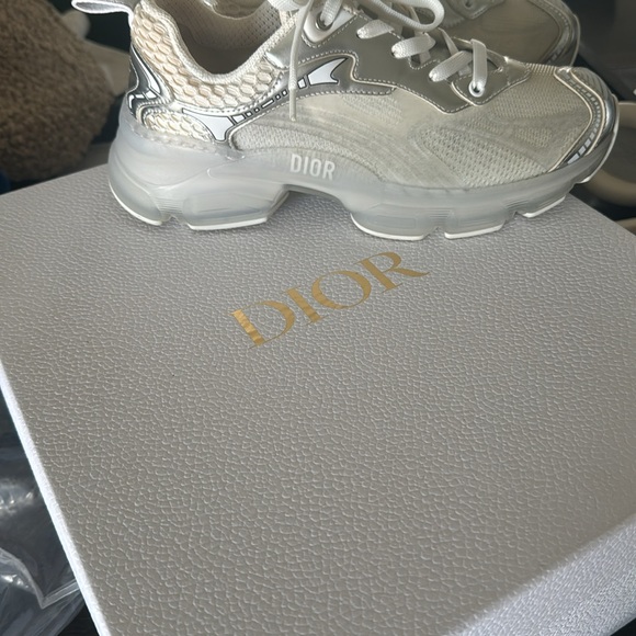 Christian Dior Vibe Authentic white sneakers size 8 or EU size 38.5 - Picture 6 of 7